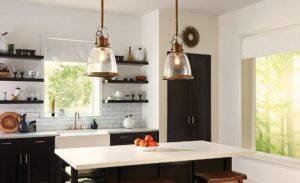 nowoczesne lampy wiszące do kuchni - szklane